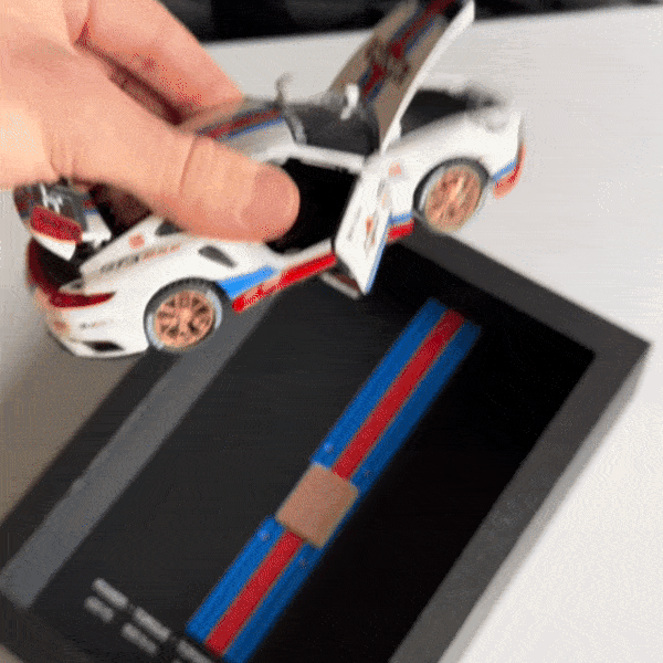 The Icon Frame 3D Garage